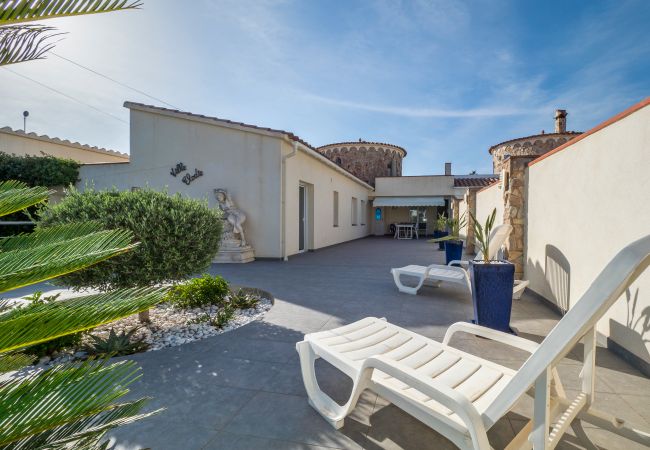 Villa in Empuriabrava - LV19 FALCONERA 19