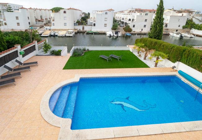 Villa in Empuriabrava - LV23 FRANCOLI