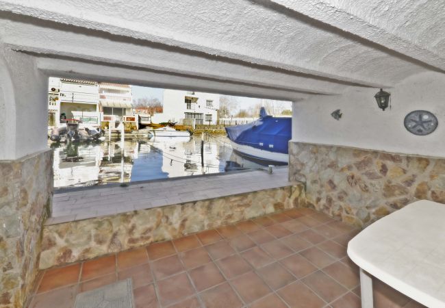 Herenhuis in Empuriabrava - LV36 PORT RHODAS