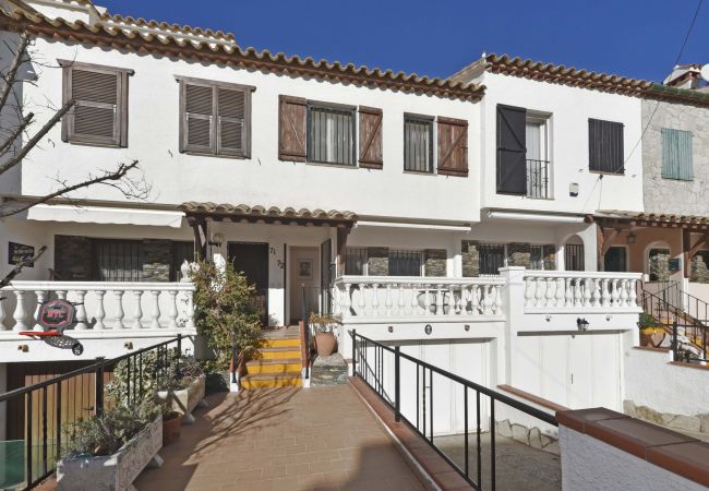 Herenhuis in Empuriabrava - LV36 PORT RHODAS