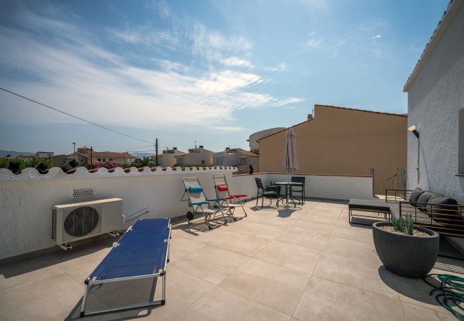 Villa in Empuriabrava - LV37 EBRE 29