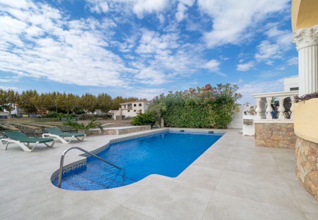 Villa in Empuriabrava - LV10 ALBERES