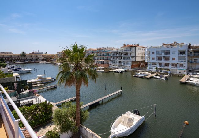 Herenhuis in Empuriabrava - LV40 PORT EMPORDA