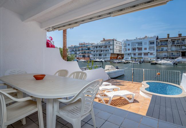 Herenhuis in Empuriabrava - LV40 PORT EMPORDA