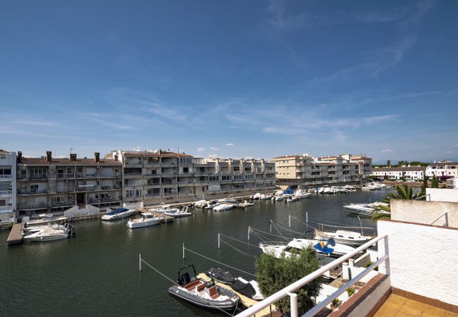 Herenhuis in Empuriabrava - LV40 PORT EMPORDA