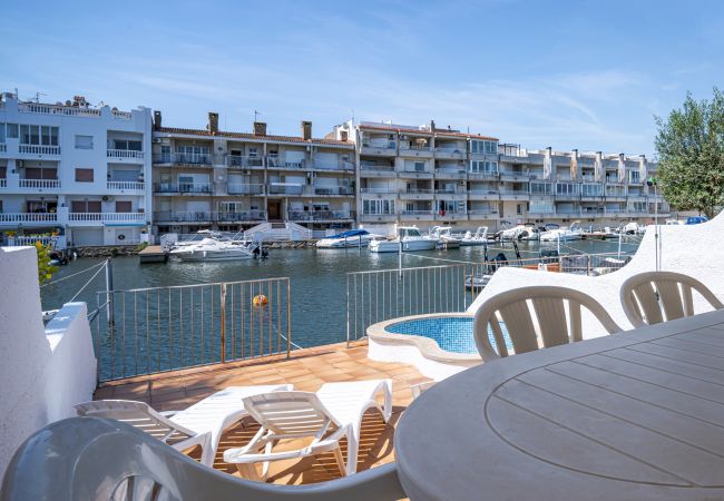 Herenhuis in Empuriabrava - LV40 PORT EMPORDA