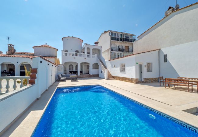 Huis in Empuriabrava - LV14 FRANCOLI