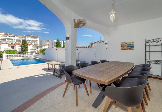 Huis in Empuriabrava - LV14 FRANCOLI