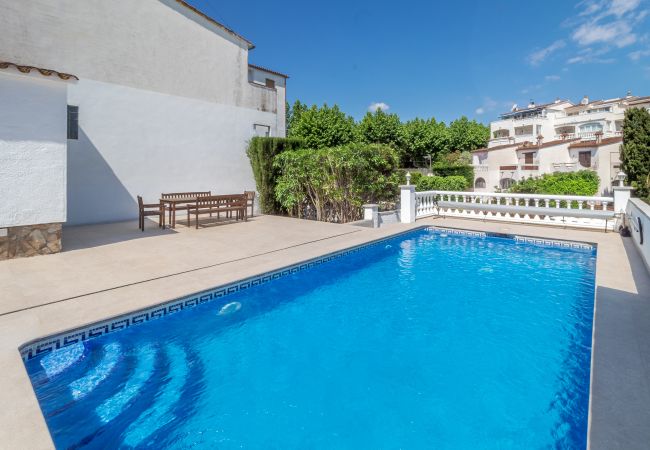 Huis in Empuriabrava - LV14 FRANCOLI