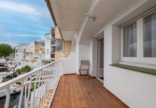 Rijhuis in Empuriabrava - LV07 PORT BANYULS
