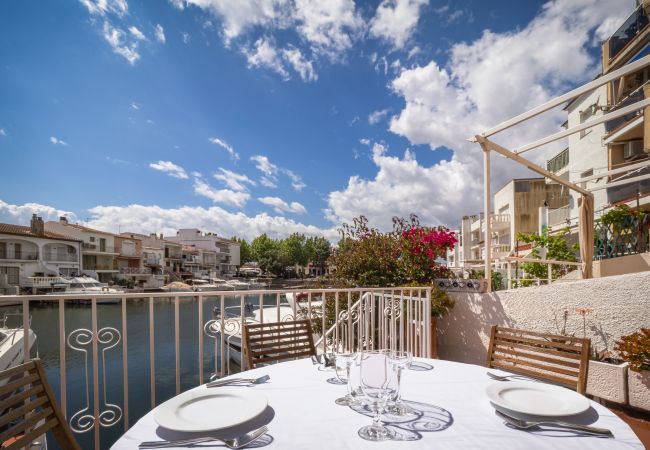 Rijhuis in Empuriabrava - LV07 PORT BANYULS