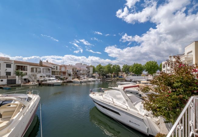 Rijhuis in Empuriabrava - LV07 PORT BANYULS