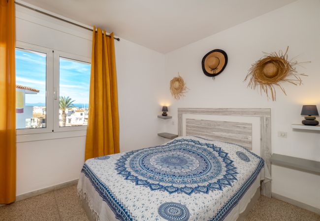 Appartement in Empuriabrava - ILA13 POBLAT TIPIC